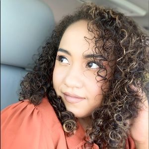 Meet your Posher, Sasha